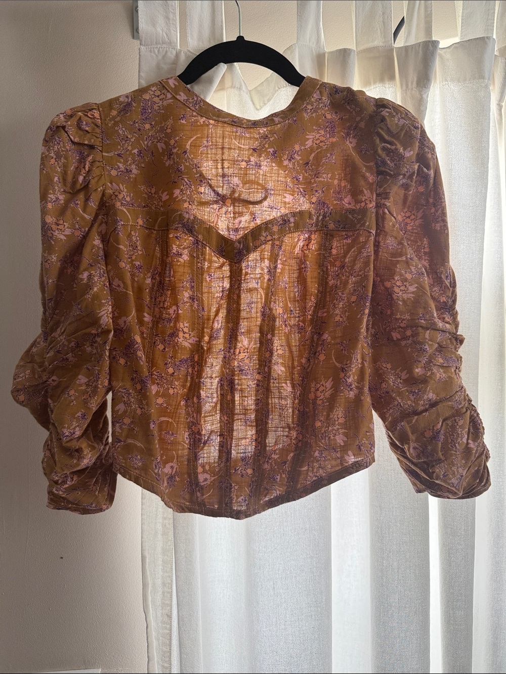 Women's Rust Floral Puff-Sleeve Blouse